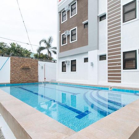 Reddoorz Plus At Dbuilders Poblacion Bgc Taguig Exterior foto